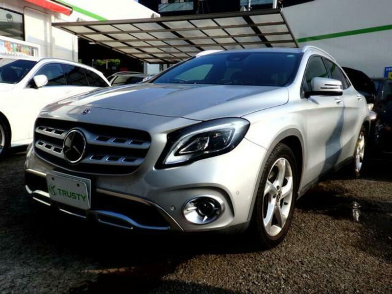 MERCEDES-BENZ GLA CLASS