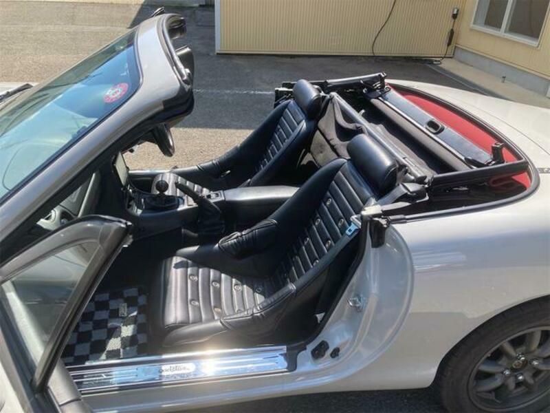 ROADSTER