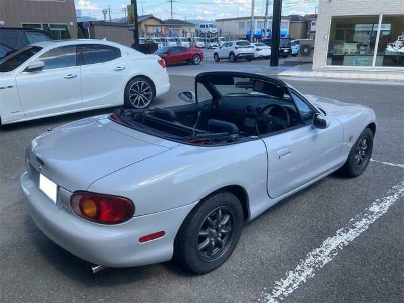 ROADSTER