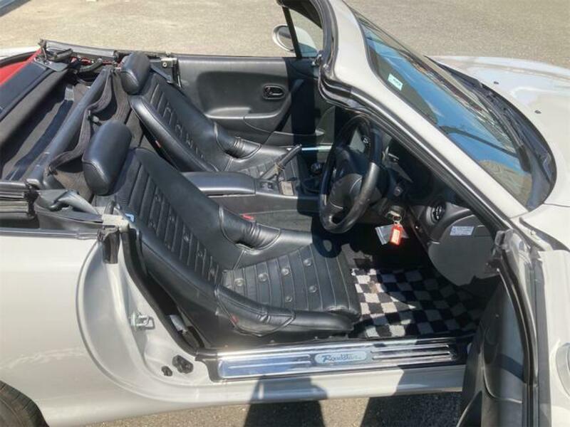 ROADSTER
