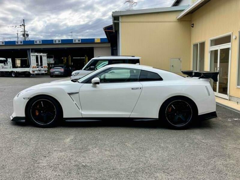 GT-R
