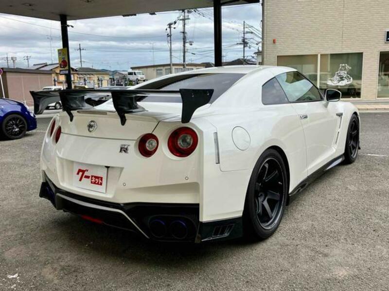 GT-R