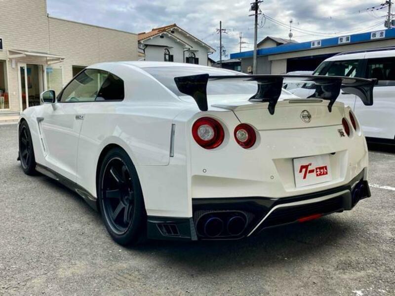 GT-R