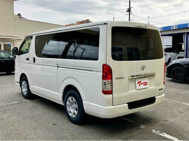 HIACE VAN