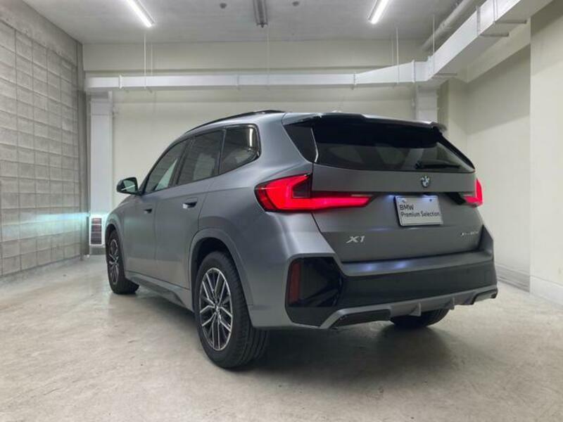 X1