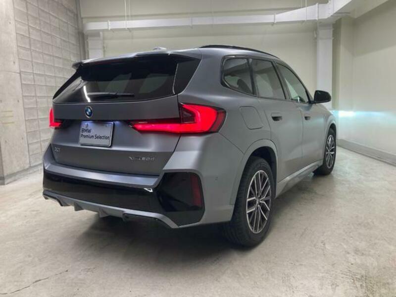 X1