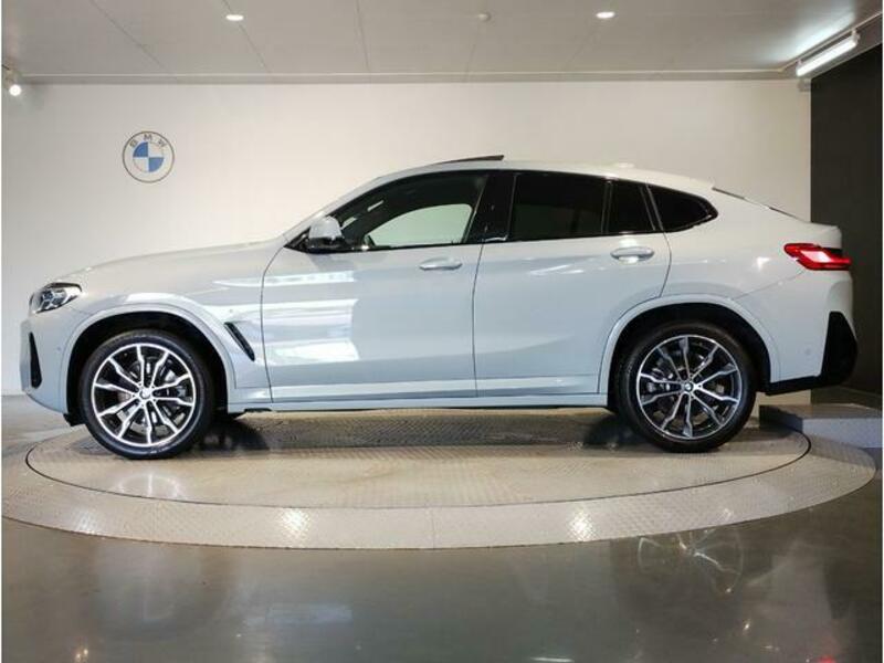 X4