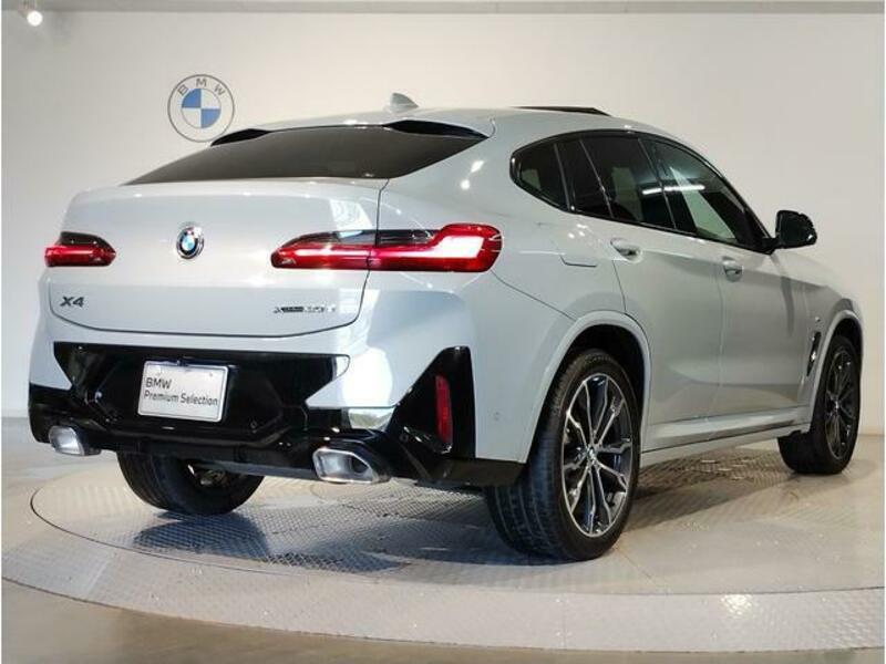 X4