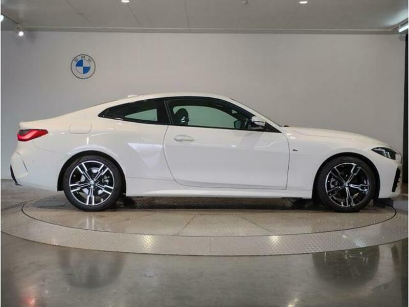 4 SERIES