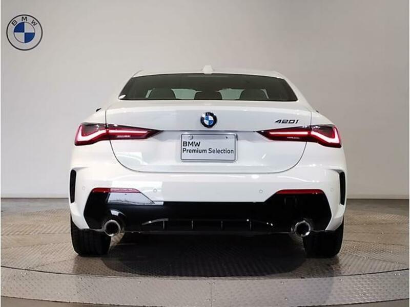 4 SERIES