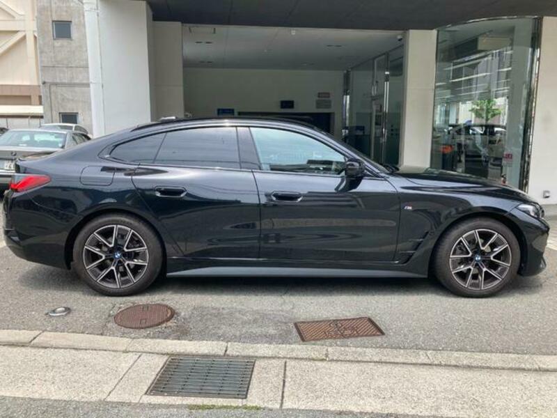 4 SERIES