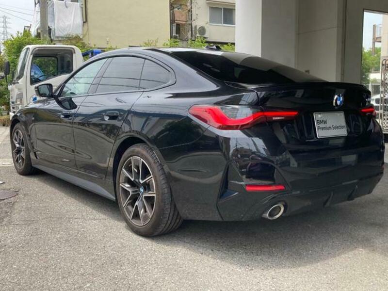 4 SERIES