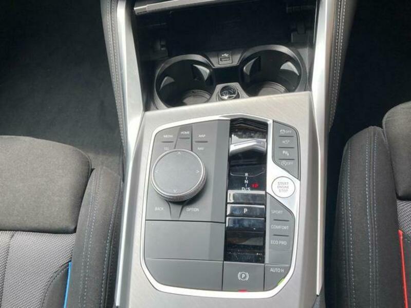4 SERIES