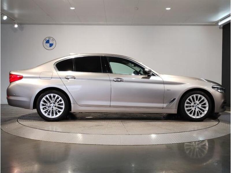 5 SERIES