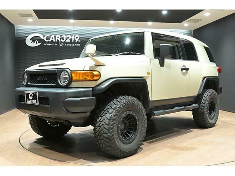 TOYOTA FJ CRUISER