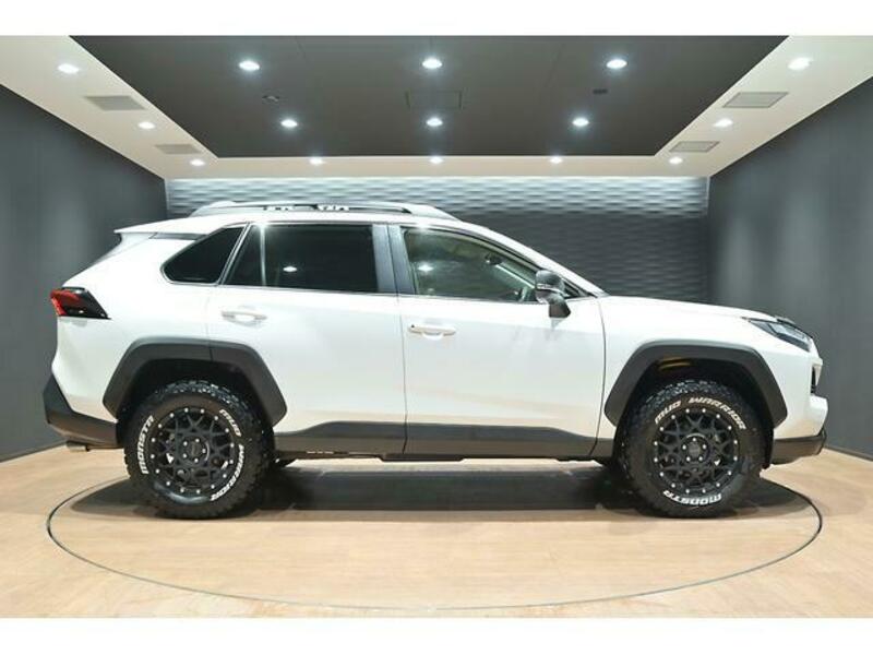 RAV4