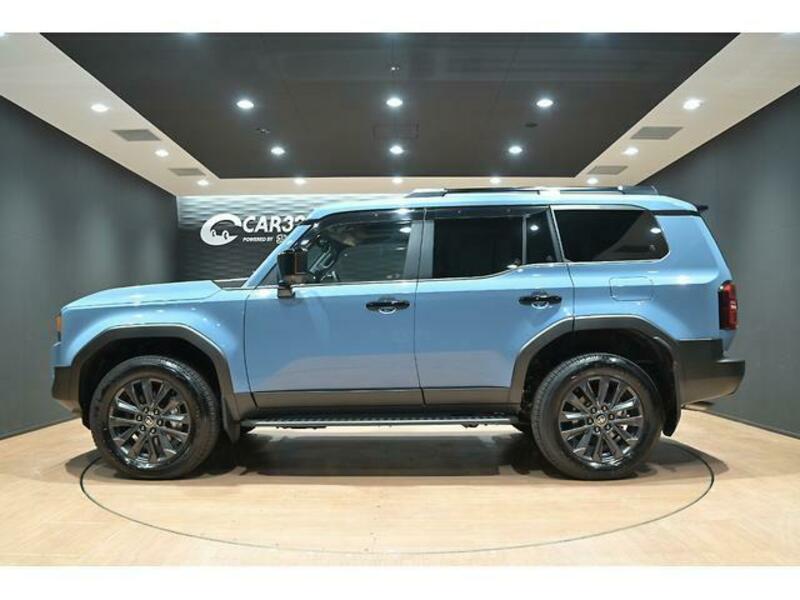 LAND CRUISER 250