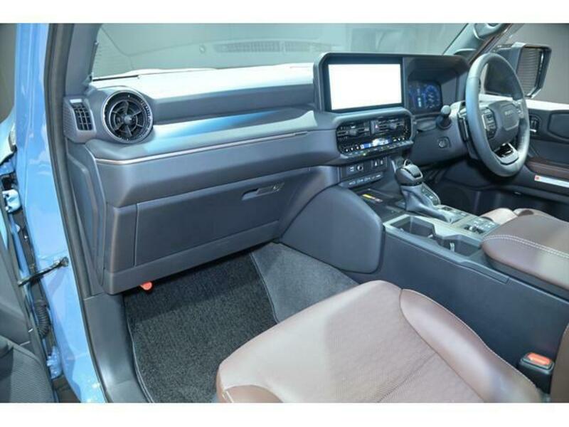 LAND CRUISER 250
