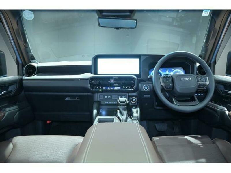 LAND CRUISER 250