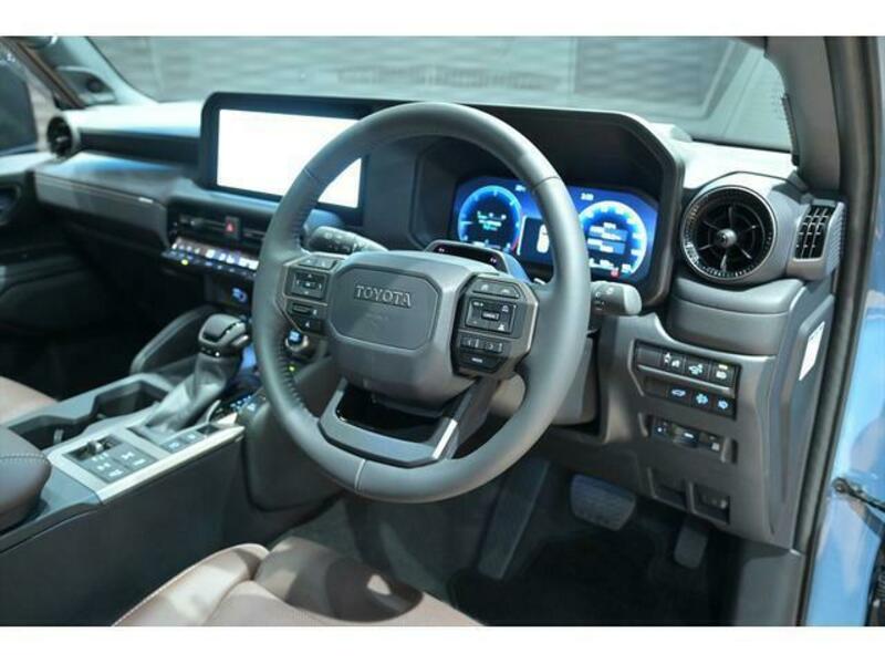 LAND CRUISER 250
