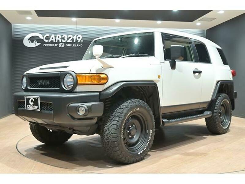 TOYOTA FJ CRUISER