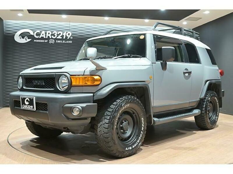 TOYOTA FJ CRUISER