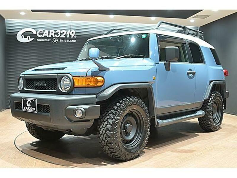 TOYOTA FJ CRUISER