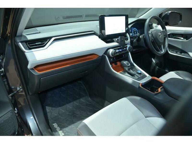 RAV4