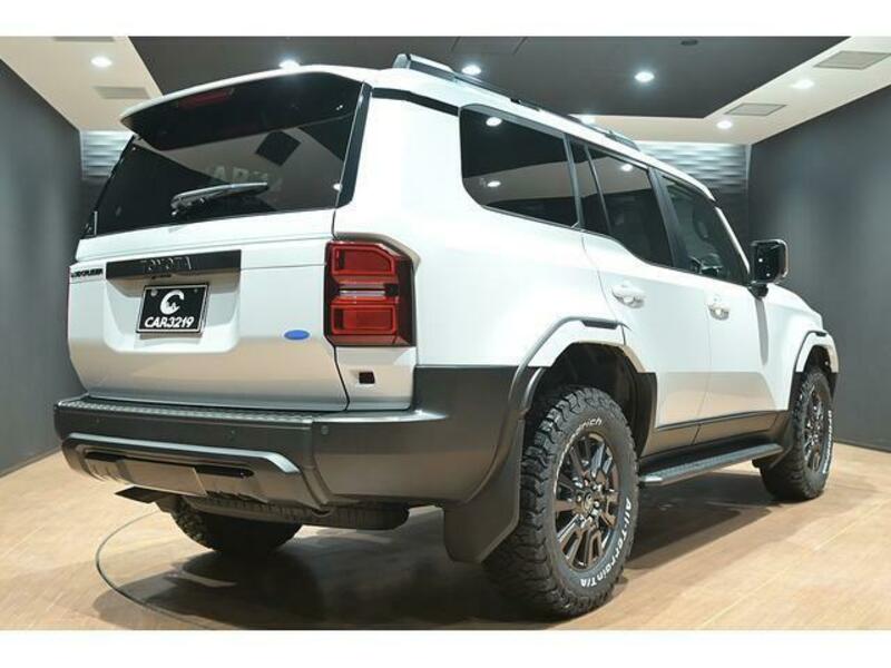 LAND CRUISER 250