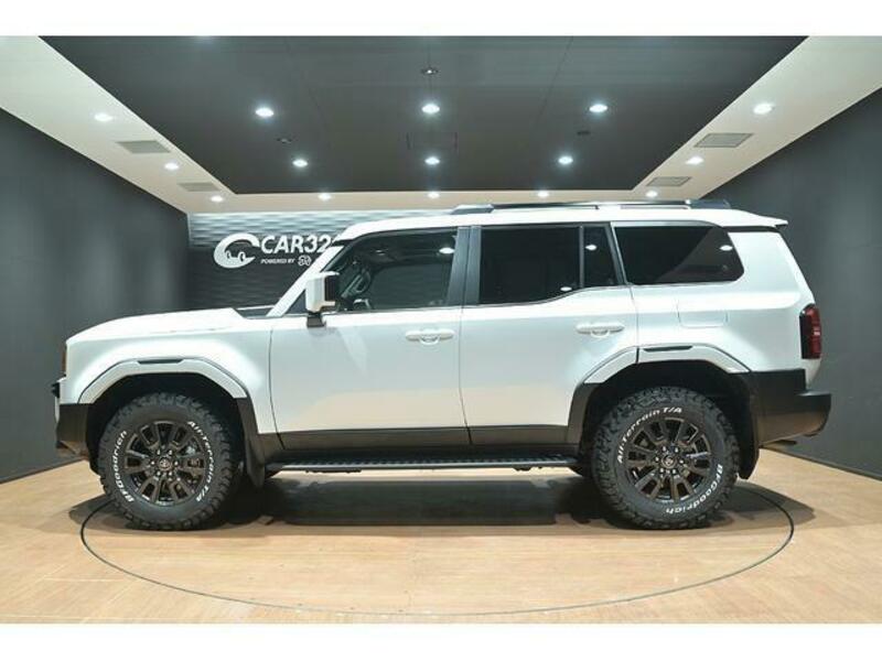 LAND CRUISER 250