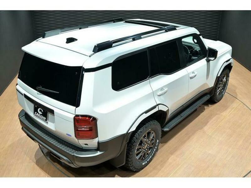 LAND CRUISER 250