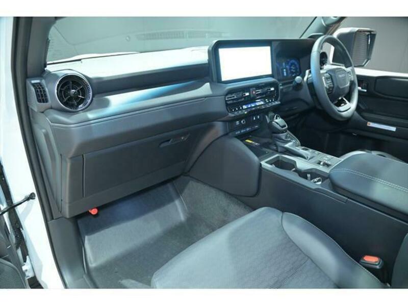 LAND CRUISER 250