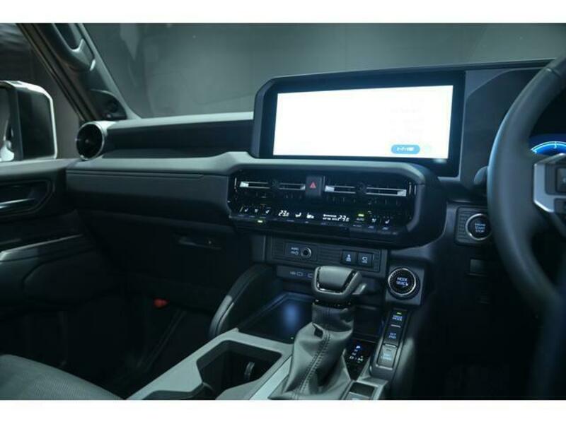 LAND CRUISER 250