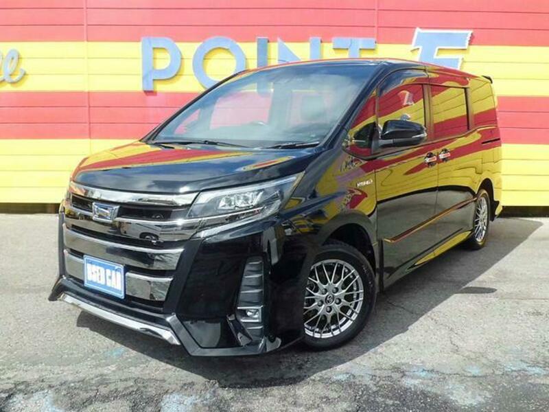 TOYOTA NOAH