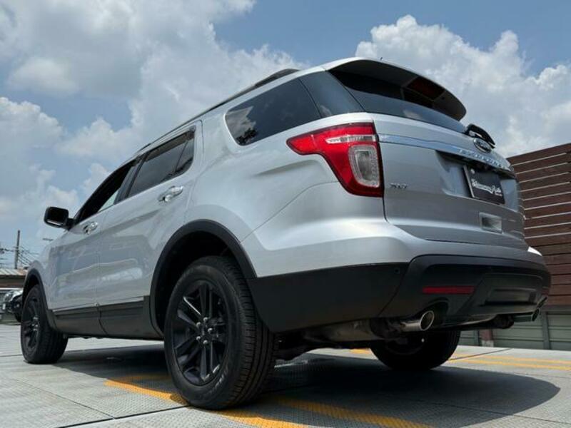 EXPLORER
