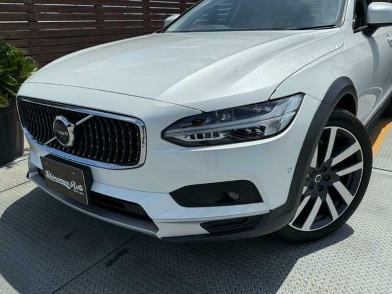 V90