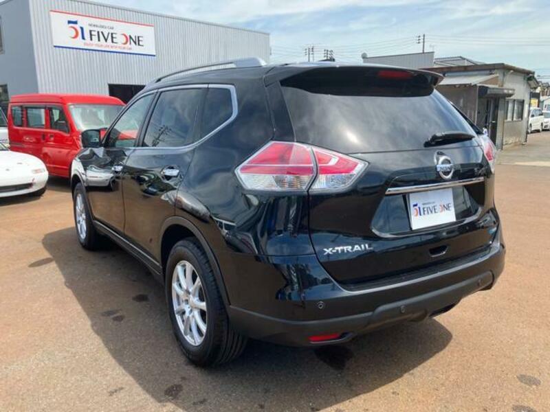 X-TRAIL