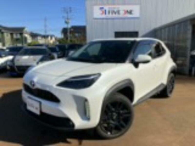 YARIS CROSS