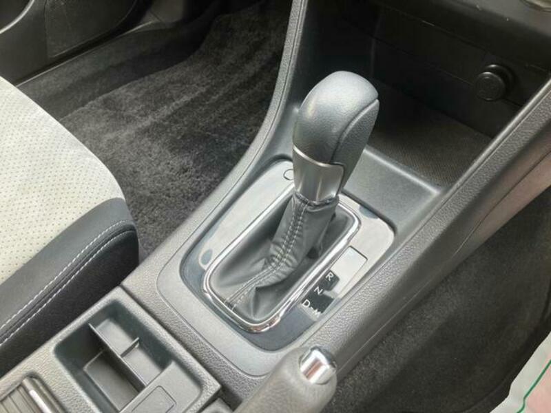 XV HYBRID