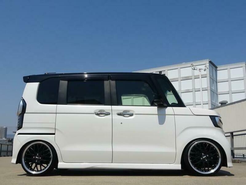 N BOX CUSTOM