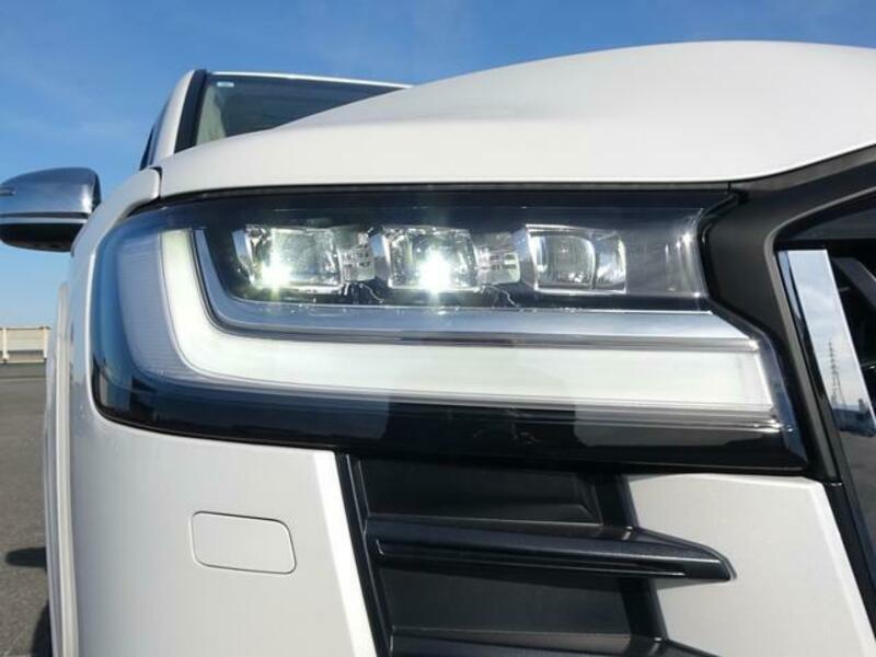 LAND CRUISER