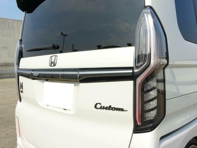 N BOX CUSTOM