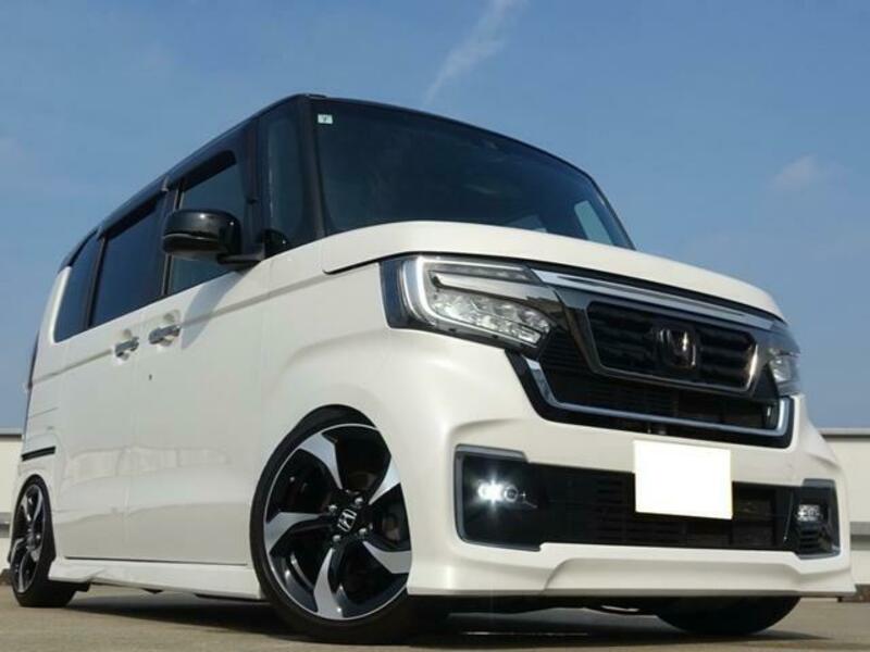 HONDA N BOX CUSTOM