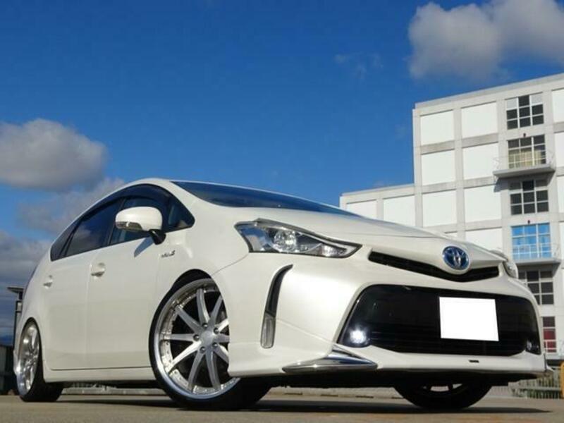 PRIUS ALPHA
