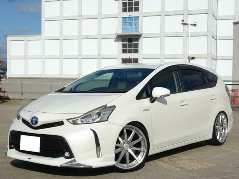 PRIUS ALPHA