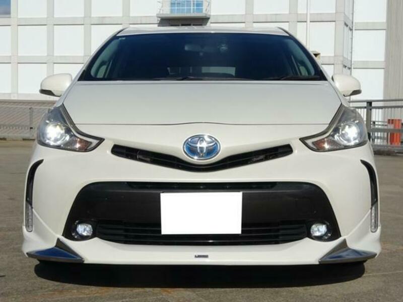 PRIUS ALPHA