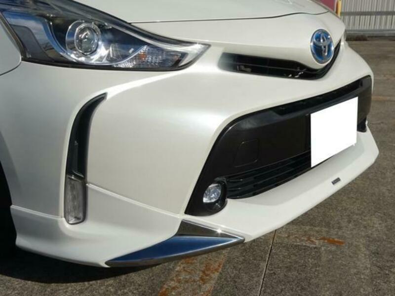 PRIUS ALPHA