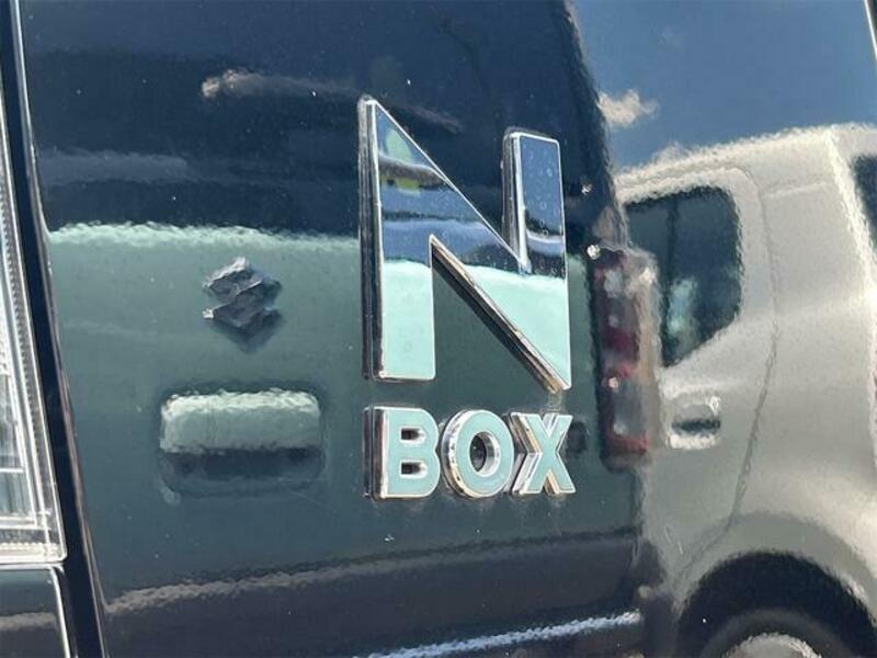 N BOX CUSTOM