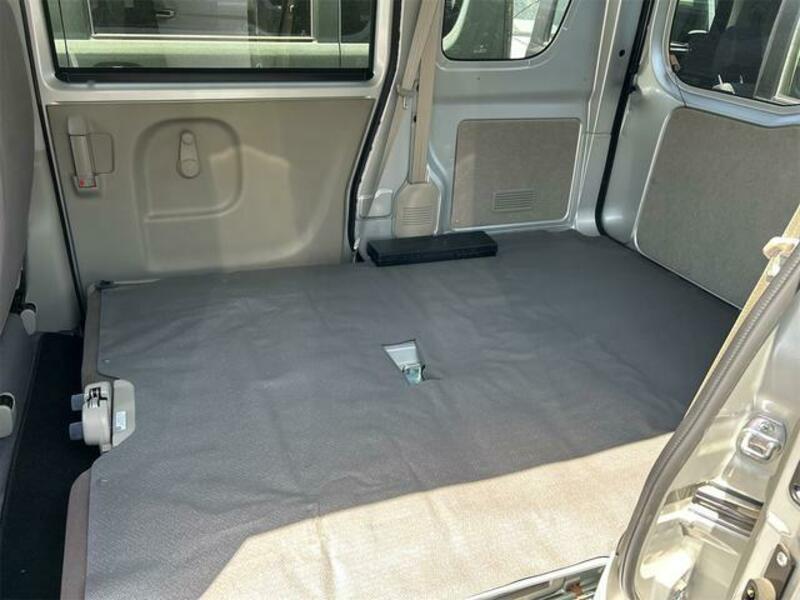 MINICAB VAN