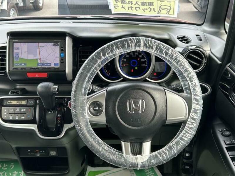 N BOX CUSTOM